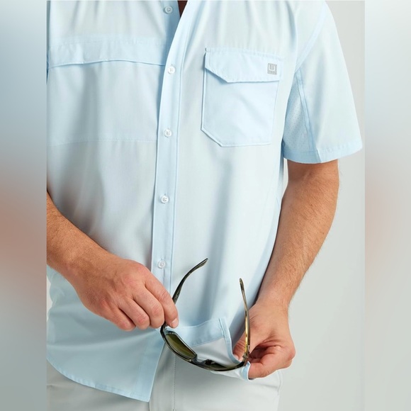 HUK Mens Tide Point Solid Short Sleeve Shirt, Button Down for Men Size Medium - Picture 2 of 9